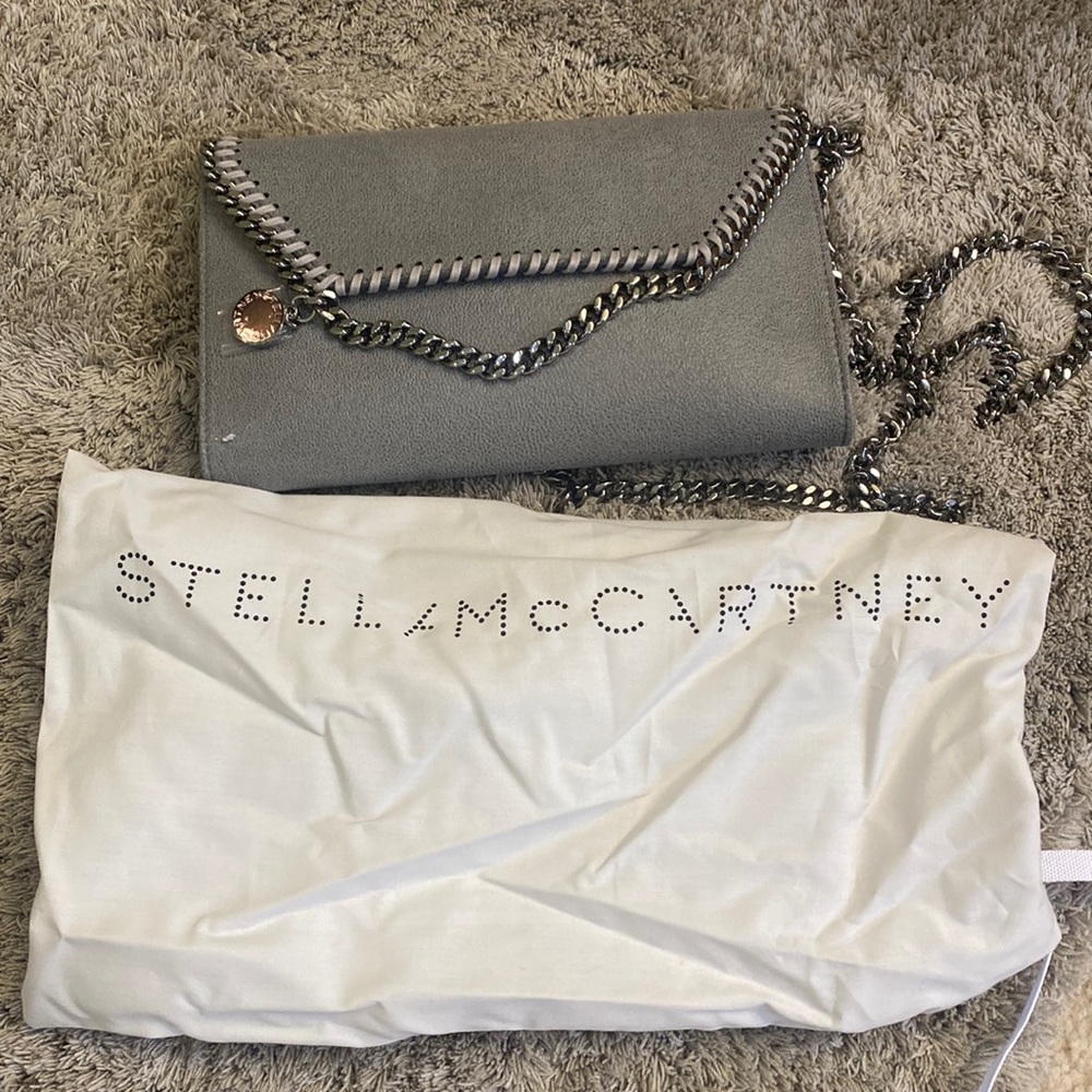 Stella McCartney crossbody bag. Brand new. Authentic. light grey